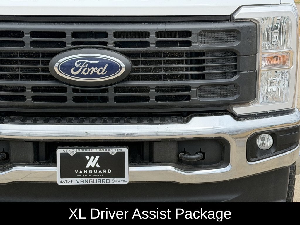 Used 2025 Ford F350 XL w/ XL Driver Assist Package AWD/4WD image 4