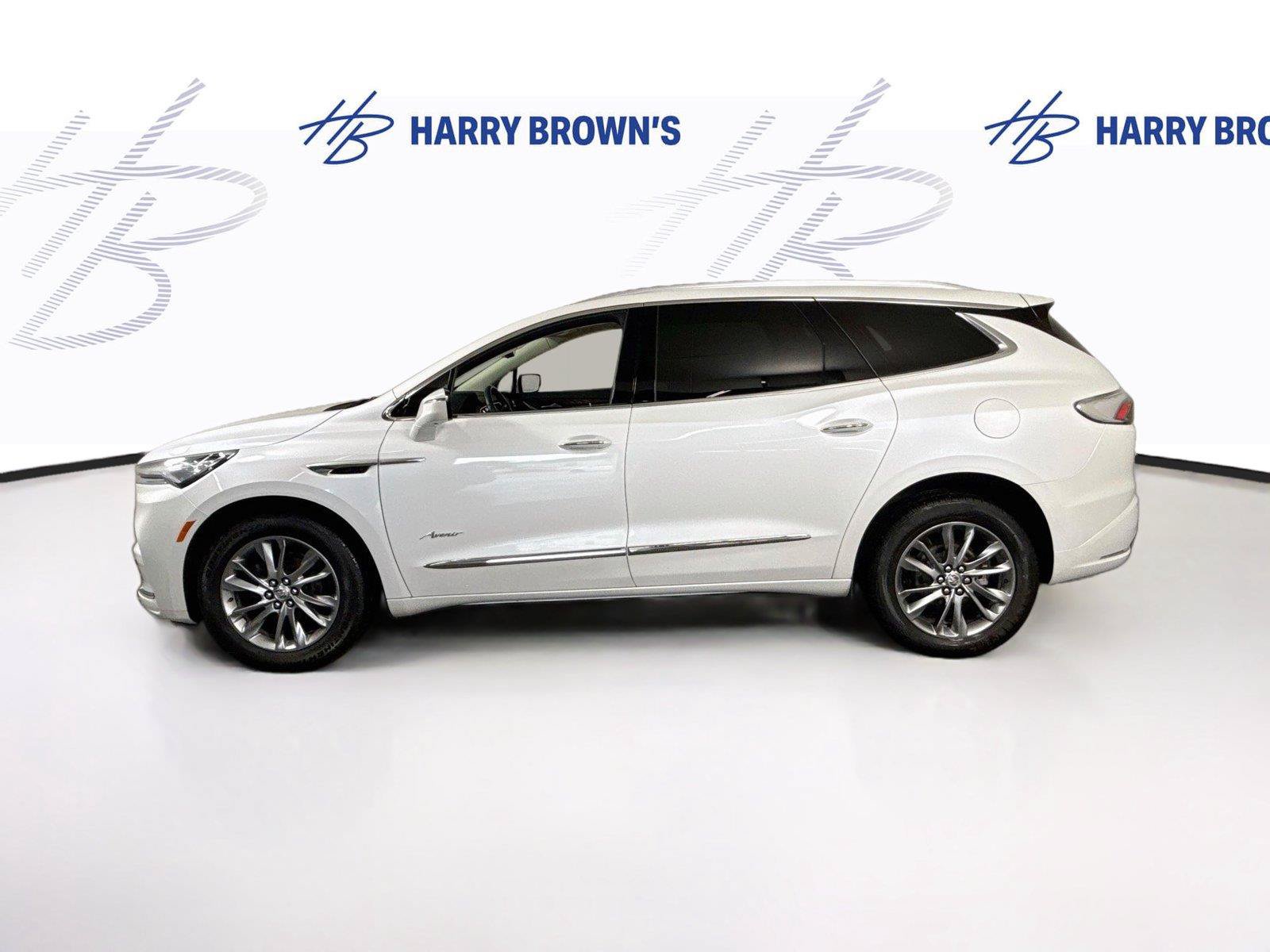 Used 2023 Buick Enclave Avenir w/ Trailering Package, 5000 lbs. AWD/4WD image 31