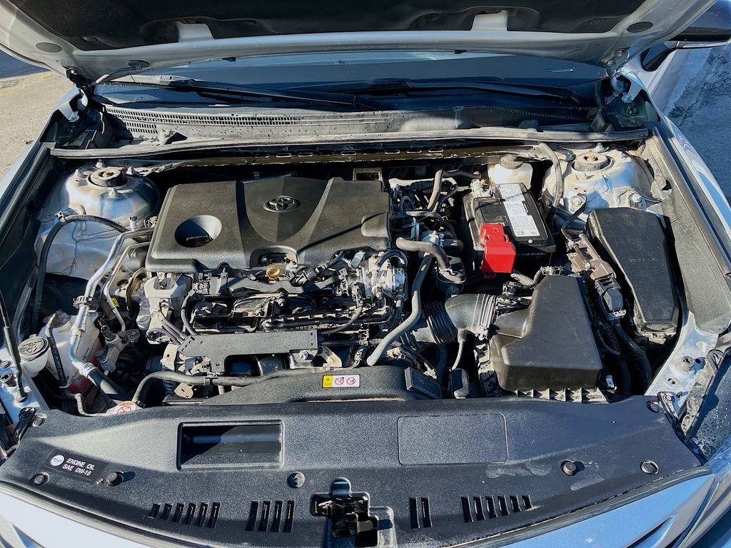 Used 2022 Toyota Camry SE w/ Carpet Mat Package (TMS) image 27