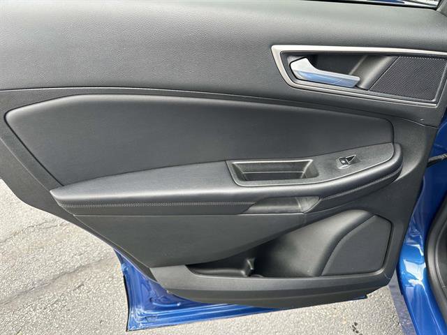 Used 2023 Ford Edge SEL w/ Convenience Package AWD/4WD image 11