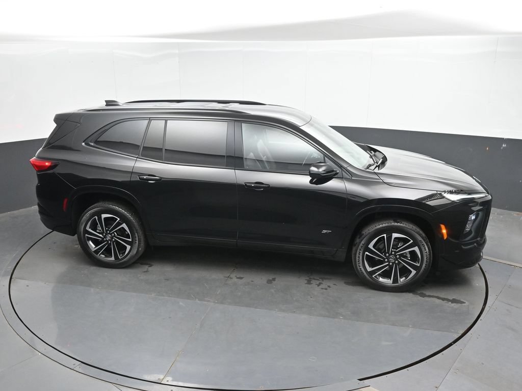 Used 2025 Buick Enclave Sport Touring AWD/4WD image 32