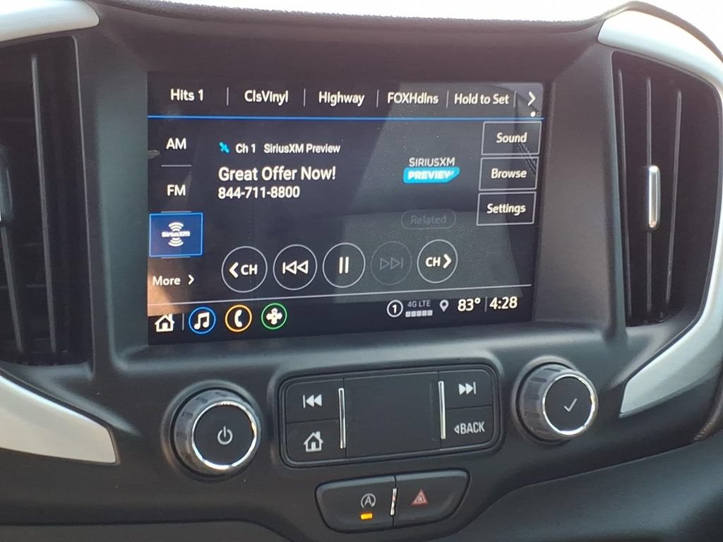 Used 2024 GMC Terrain SLT w/ Elevation Edition FWD image 17