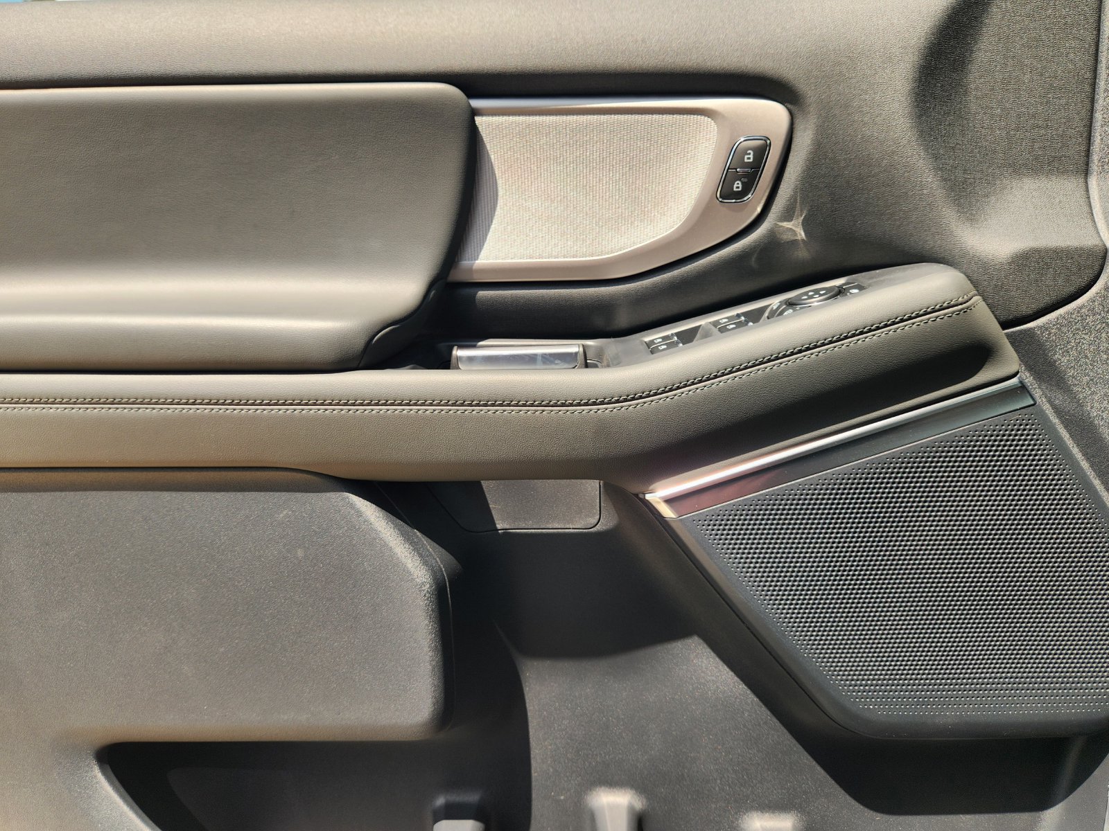 New 2026 Ford Expedition Active RWD image 19