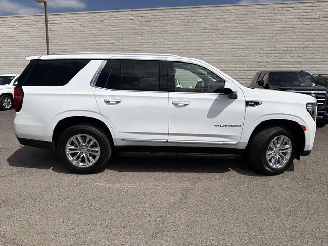 Used 2024 GMC Yukon SLT RWD image 3