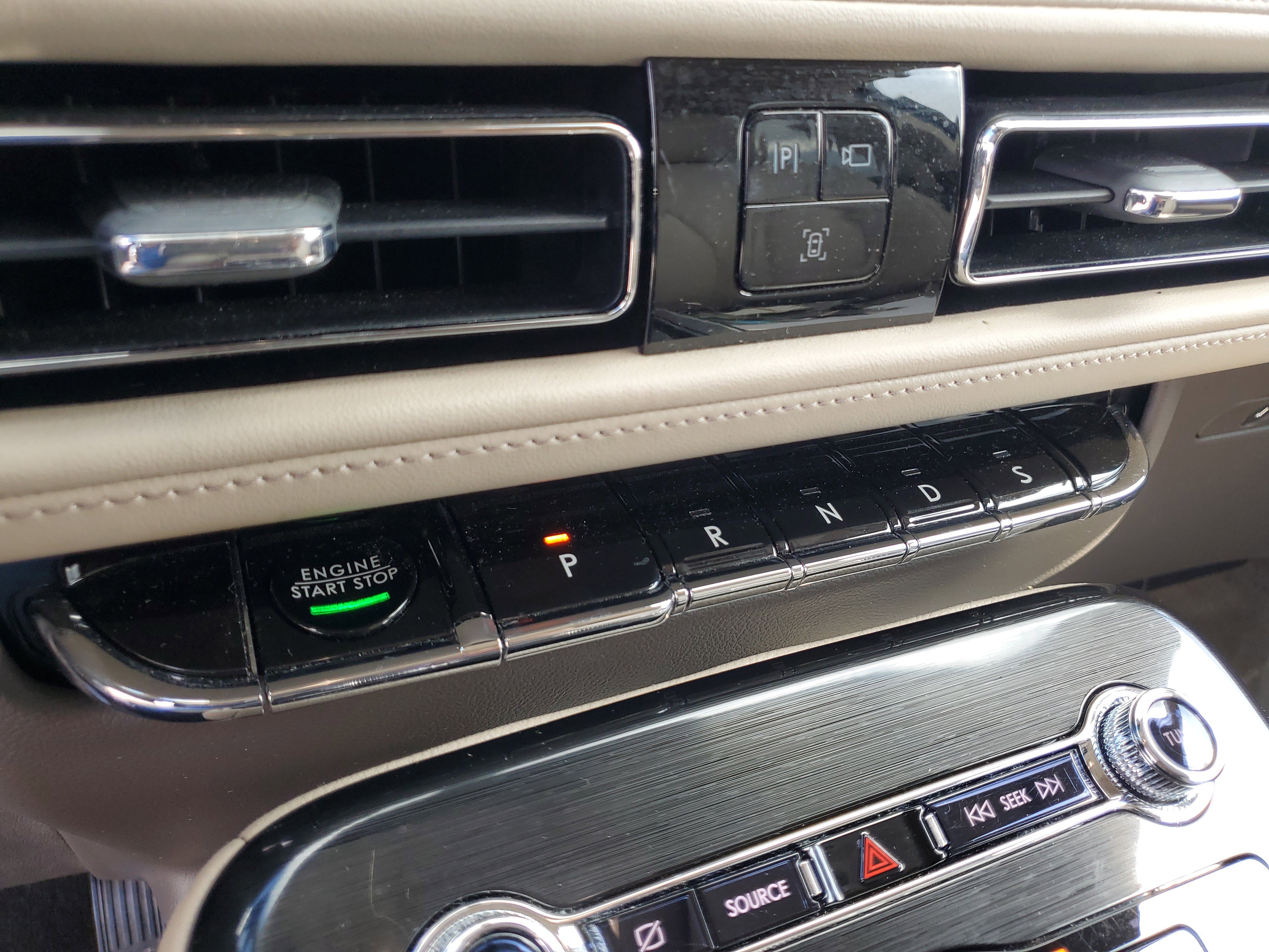 Certified 2022 Lincoln Nautilus FWD w/ Premium Package image 25