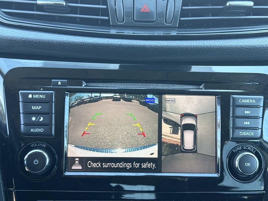 Used 2019 Nissan Rogue SV w/ Premium Package image 25