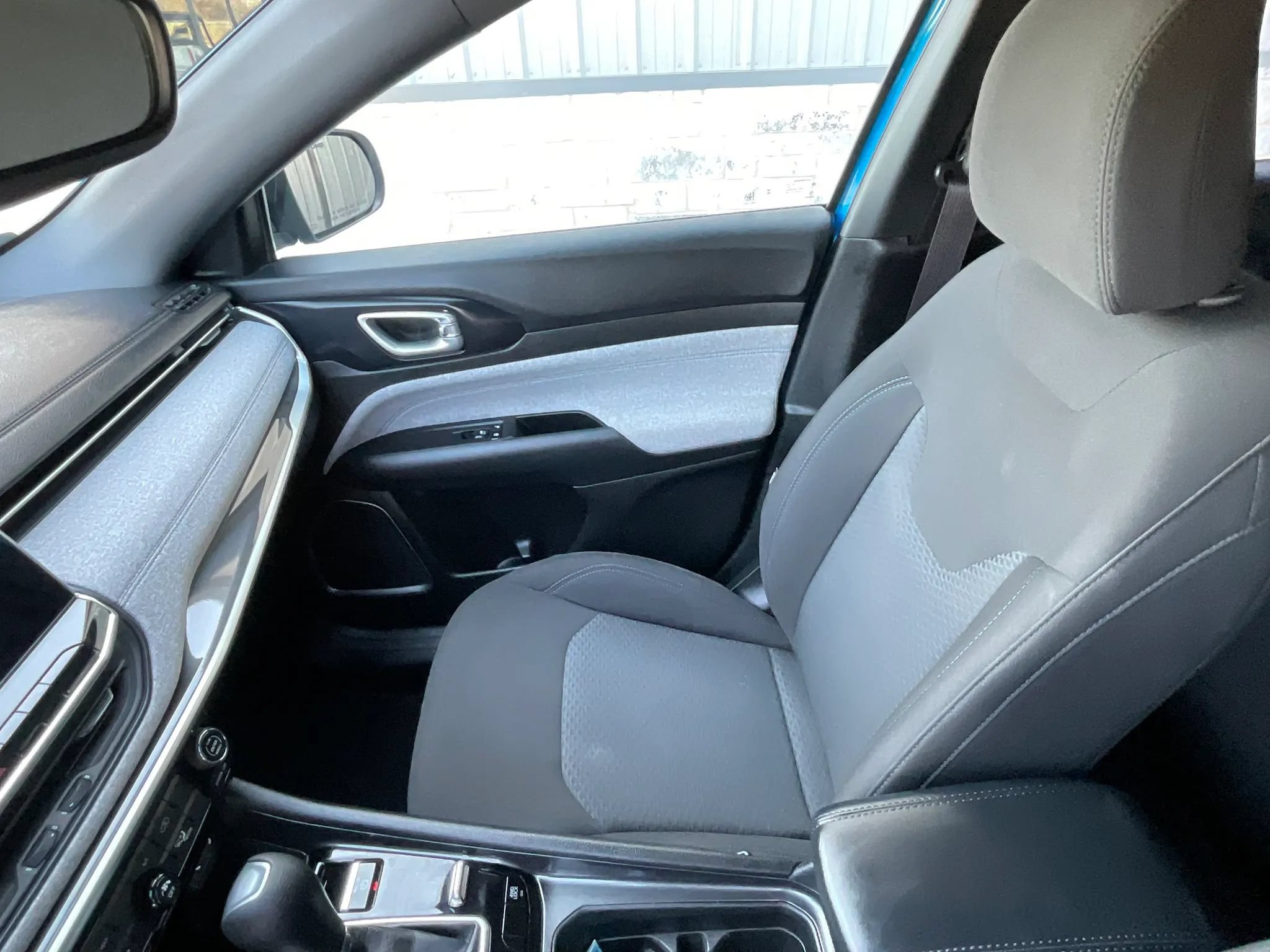 Used 2023 Jeep Compass Sport AWD/4WD image 18