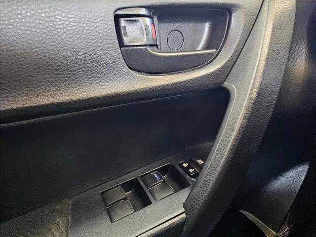 Used 2016 Toyota Corolla L image 6