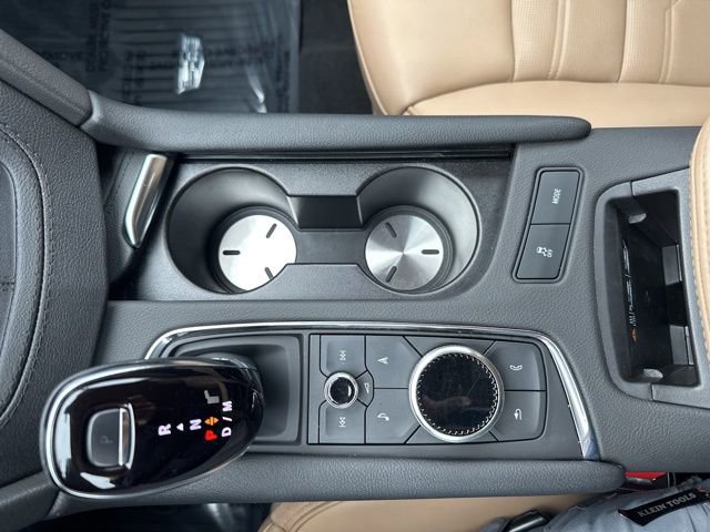 Used 2024 Cadillac XT6 Premium Luxury w/ Platinum Package image 27