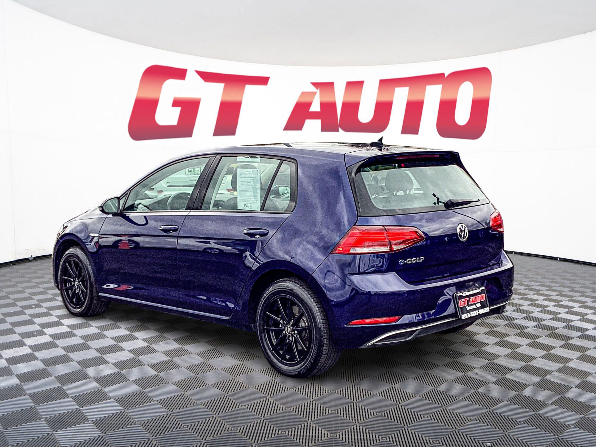 Used 2019 Volkswagen e-Golf SE w/ Driver Assistance Package image 5