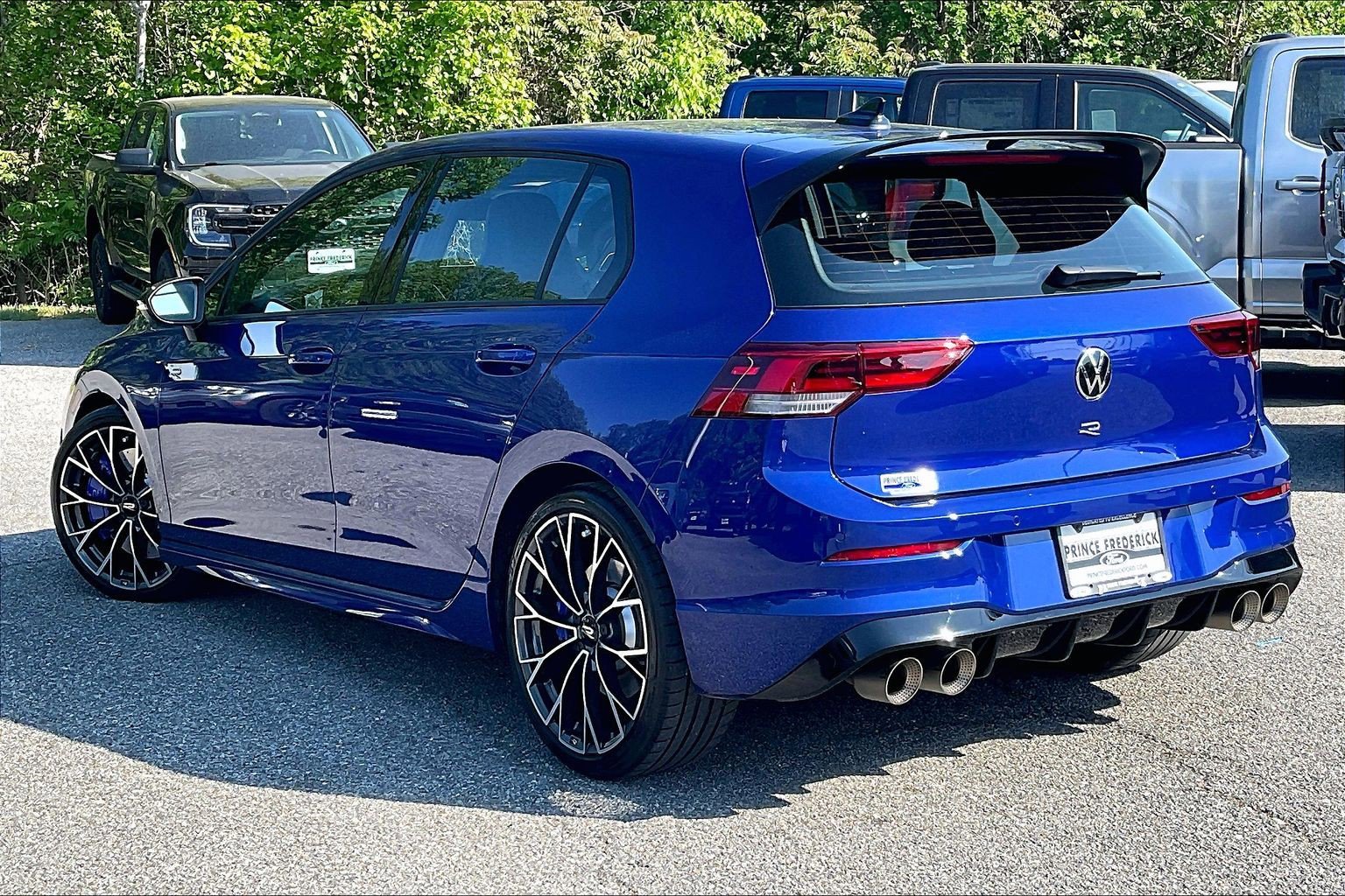 Used 2025 Volkswagen Golf w/ Euro Style Package AWD/4WD image 11