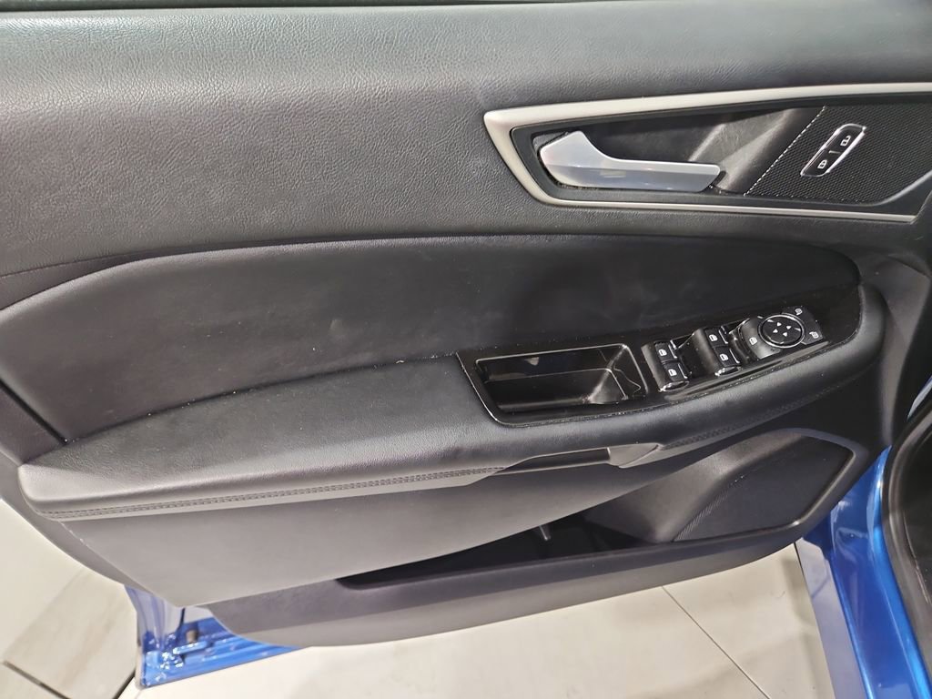 Used 2020 Ford Edge SEL w/ Convenience Package AWD/4WD image 11