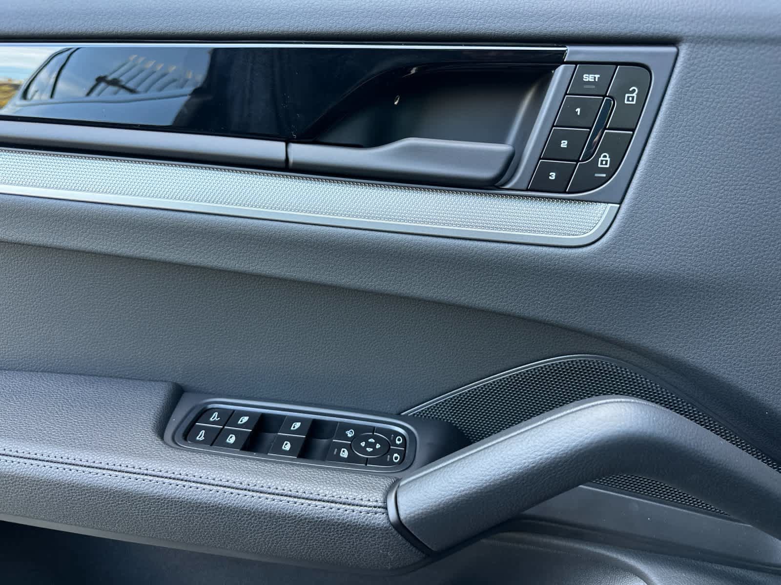 New 2026 Porsche Cayenne S AWD/4WD image 12