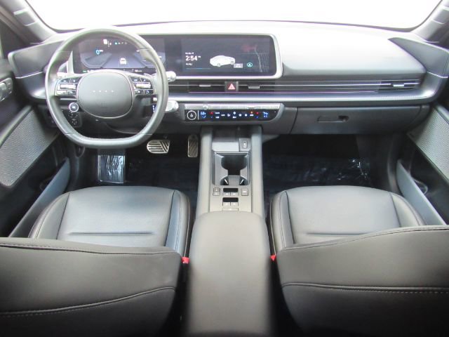 Used 2023 Hyundai Ioniq 6 Limited image 3