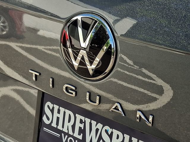 Used 2023 Volkswagen Tiguan SE R-Line AWD/4WD image 30