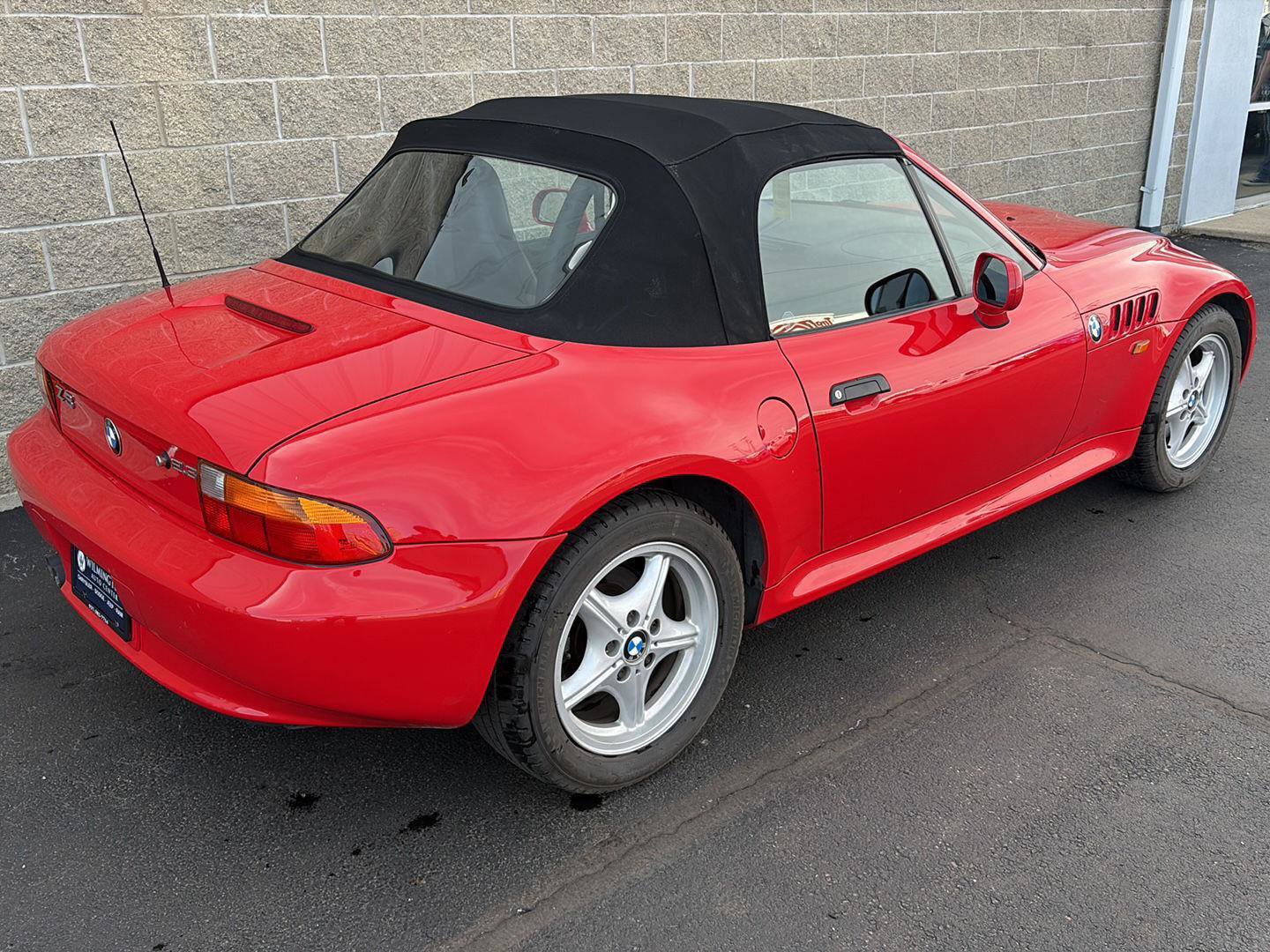 Used 1999 BMW Z3 2.5i image 5
