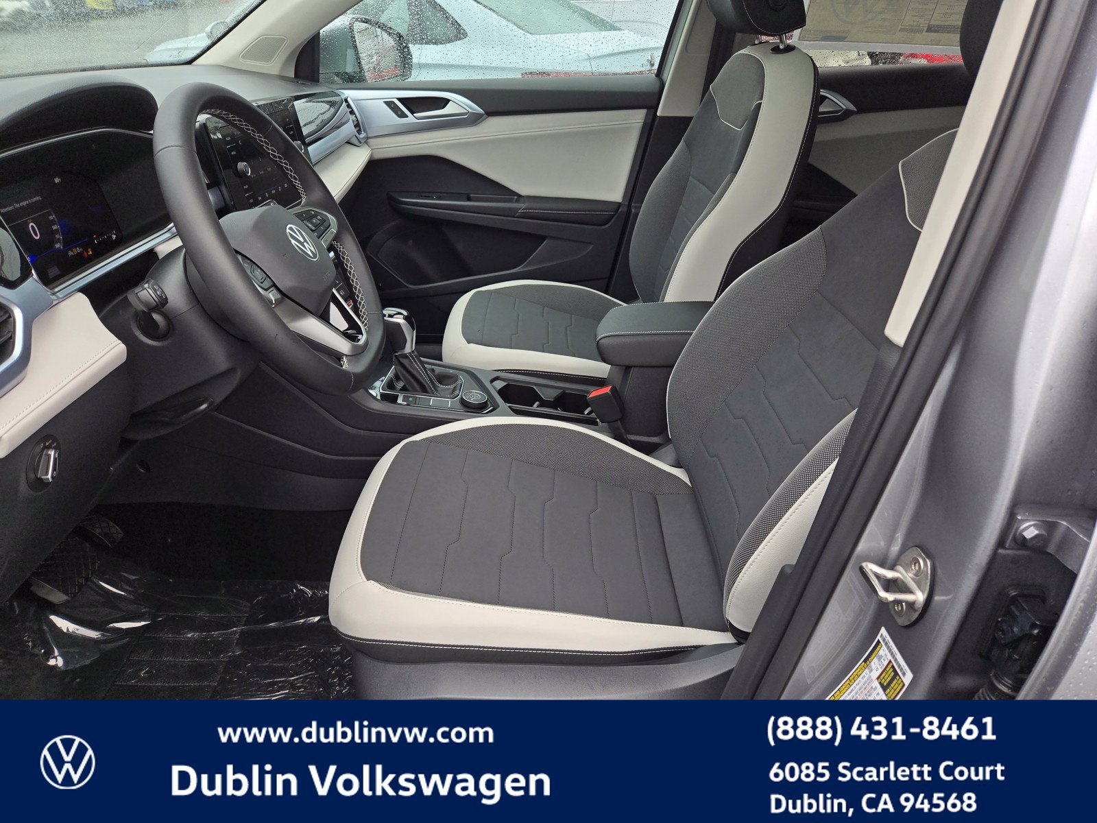 New 2025 Volkswagen Taos SE AWD/4WD image 13