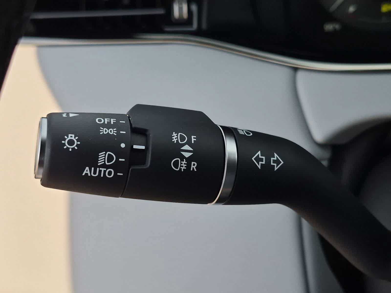 New 2026 Land Rover Range Rover Evoque Hoxton AWD/4WD image 19