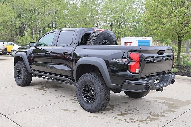 New 2024 Chevrolet Colorado ZR2 w/ ZR2 Bison Edition image 5