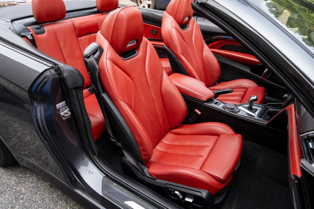 Used 2016 BMW M4 Convertible RWD image 28