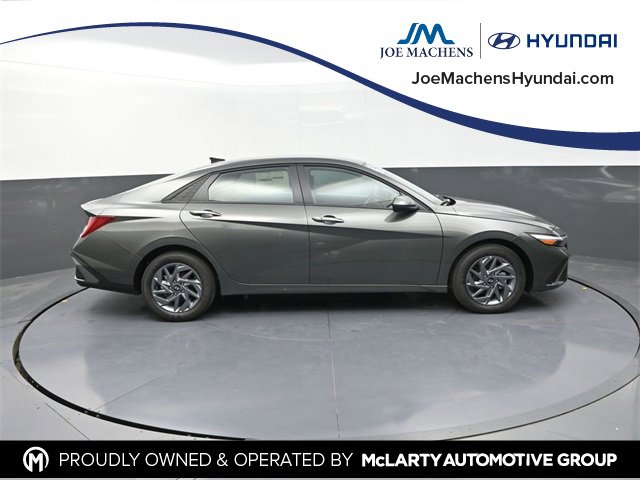 New 2025 Hyundai Elantra Blue