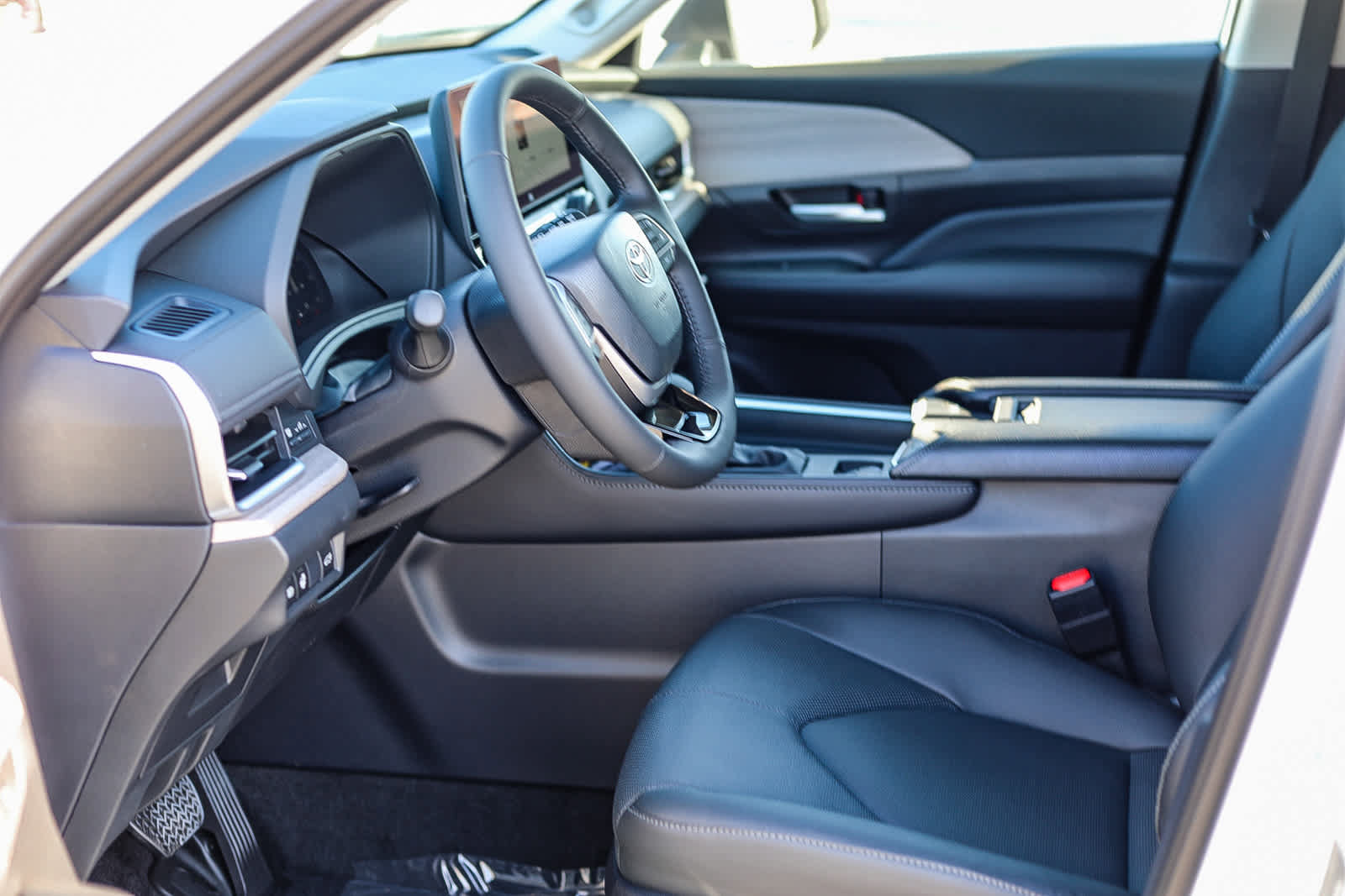 New 2026 Toyota Grand Highlander FWD image 19