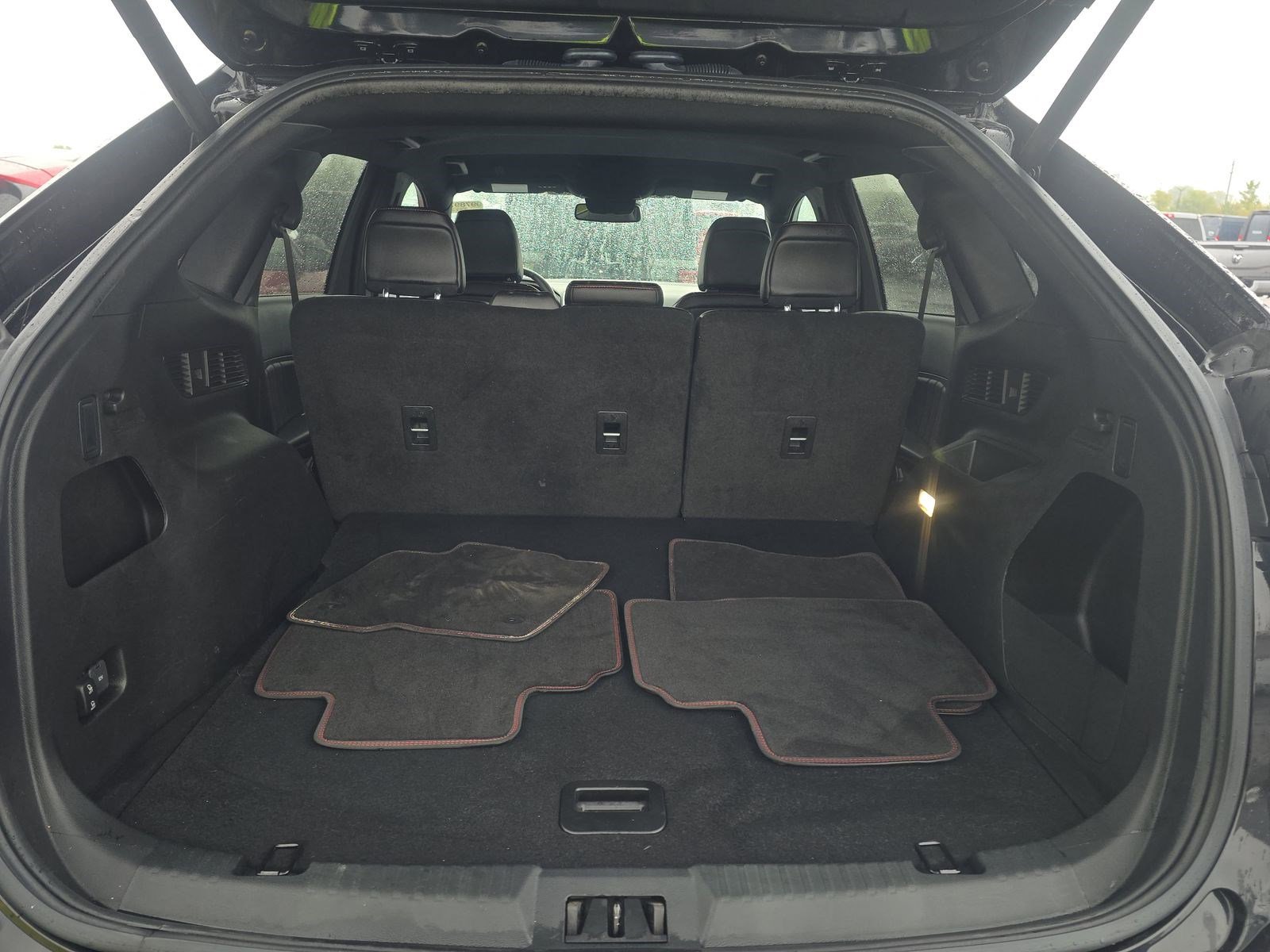 Used 2023 Ford Edge ST-Line image 22