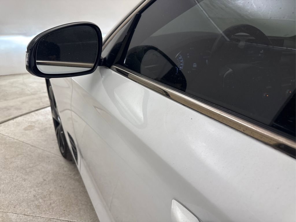 Used 2022 Genesis G70 3.3T image 17