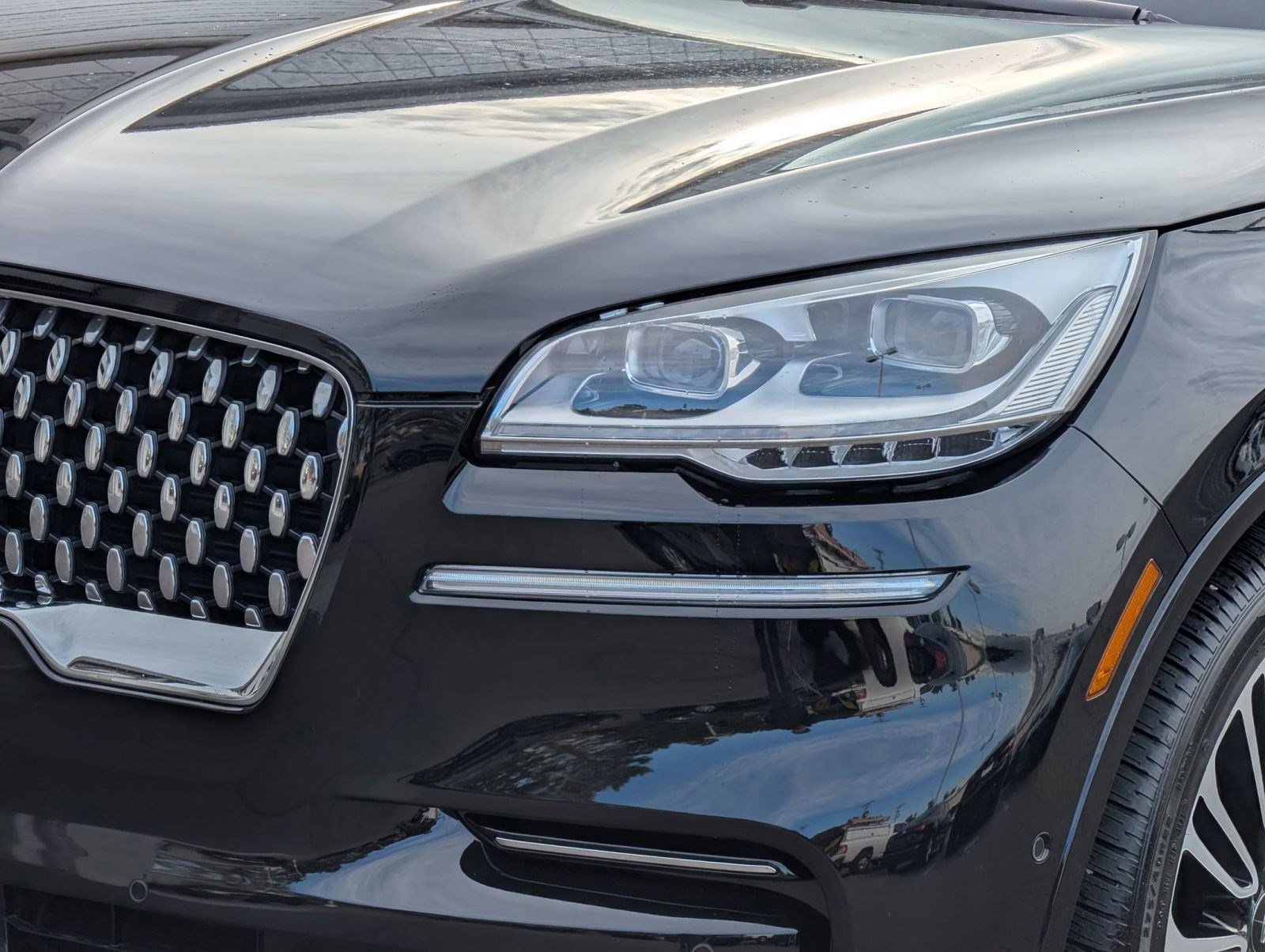 Used 2022 Lincoln Aviator Black Label w/ Dynamic Handling Package image 11