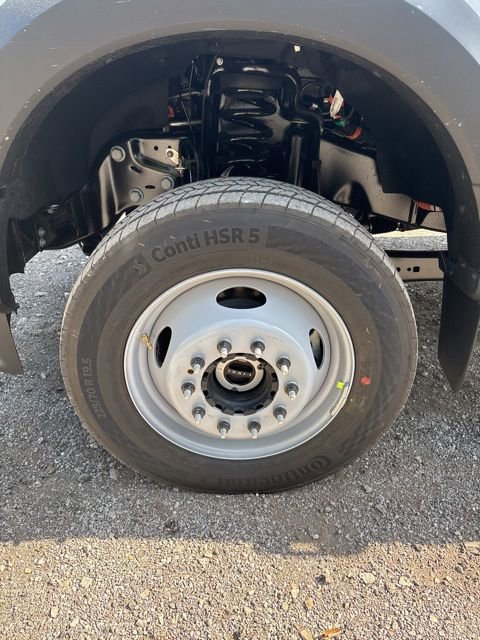 New 2026 Ford F450 XL w/ XL Chrome Package image 13