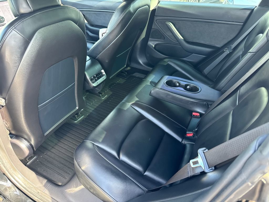 Used 2020 Tesla Model 3 Long Range image 19