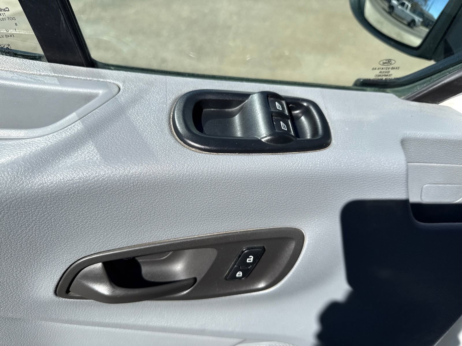 Used 2018 Ford Transit 350 XL image 11