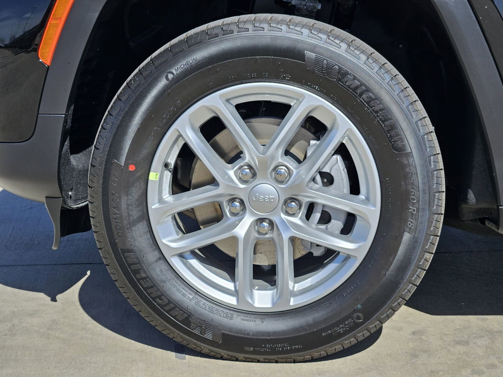 New 2026 Jeep Grand Cherokee Laredo RWD image 11