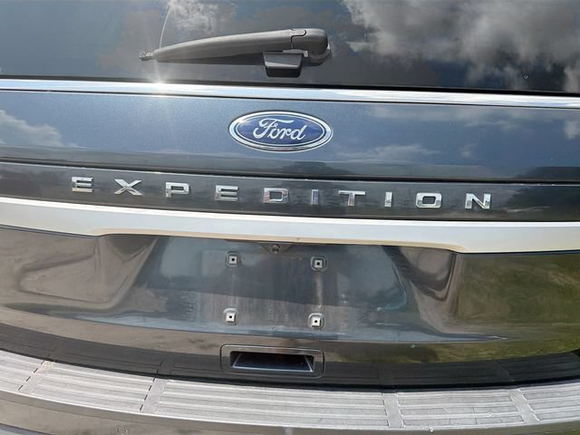 Used 2022 Ford Expedition XLT RWD image 11