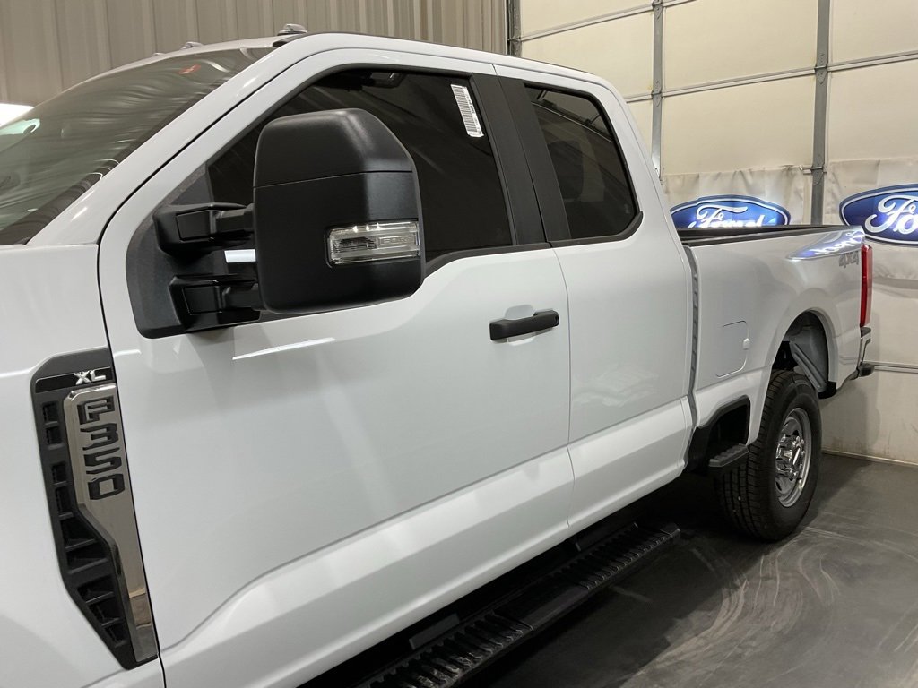 New 2026 Ford F350 XL w/ XL Chrome Package image 5