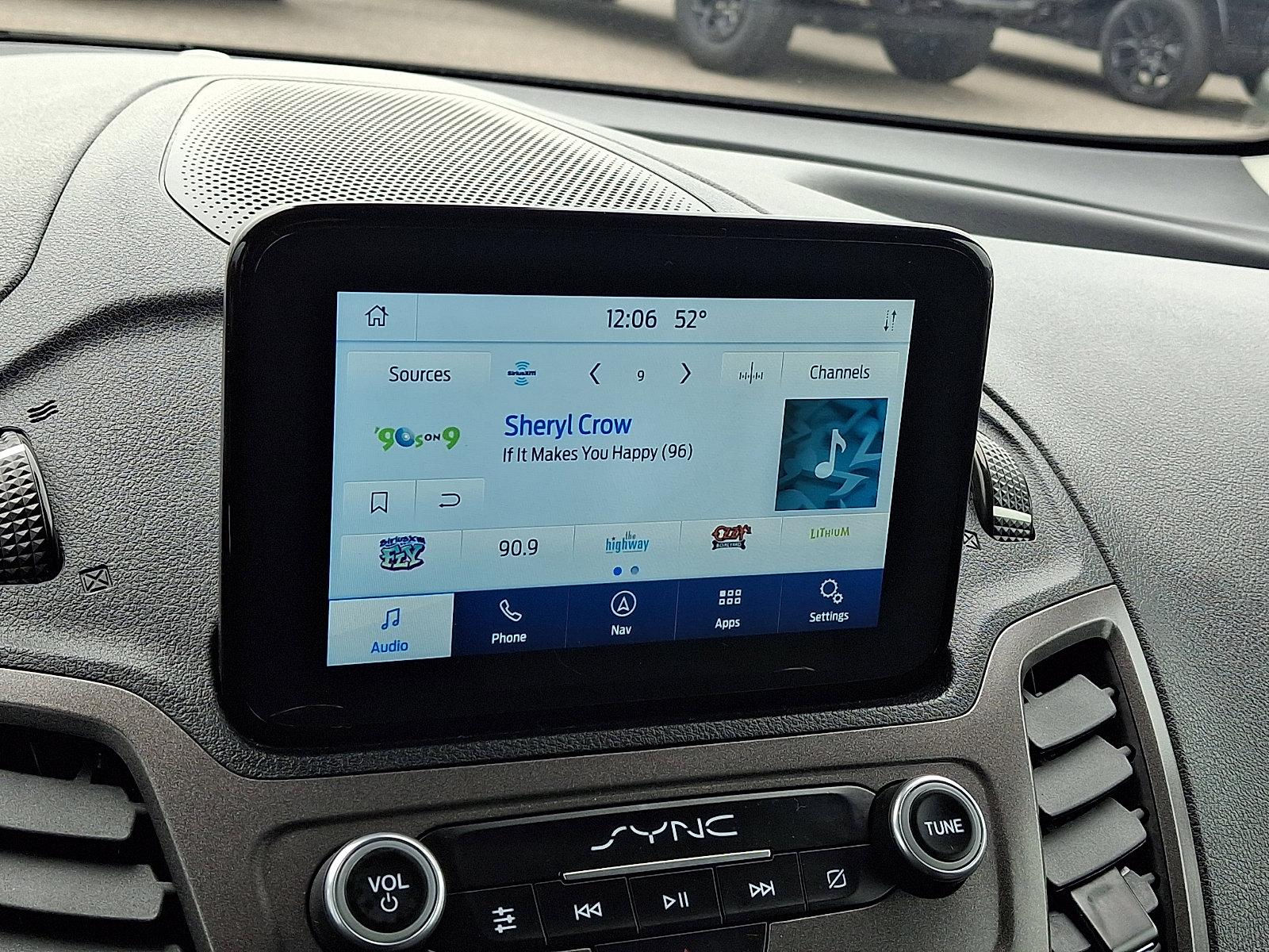 Certified 2023 Ford Transit Connect XL image 18