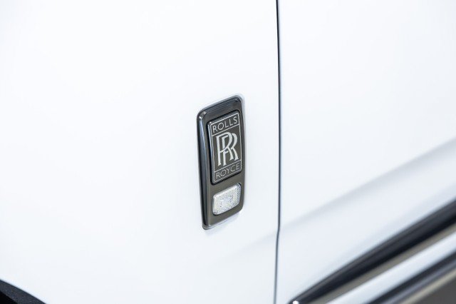 Used 2022 Rolls-Royce Cullinan Black Badge AWD/4WD image 16