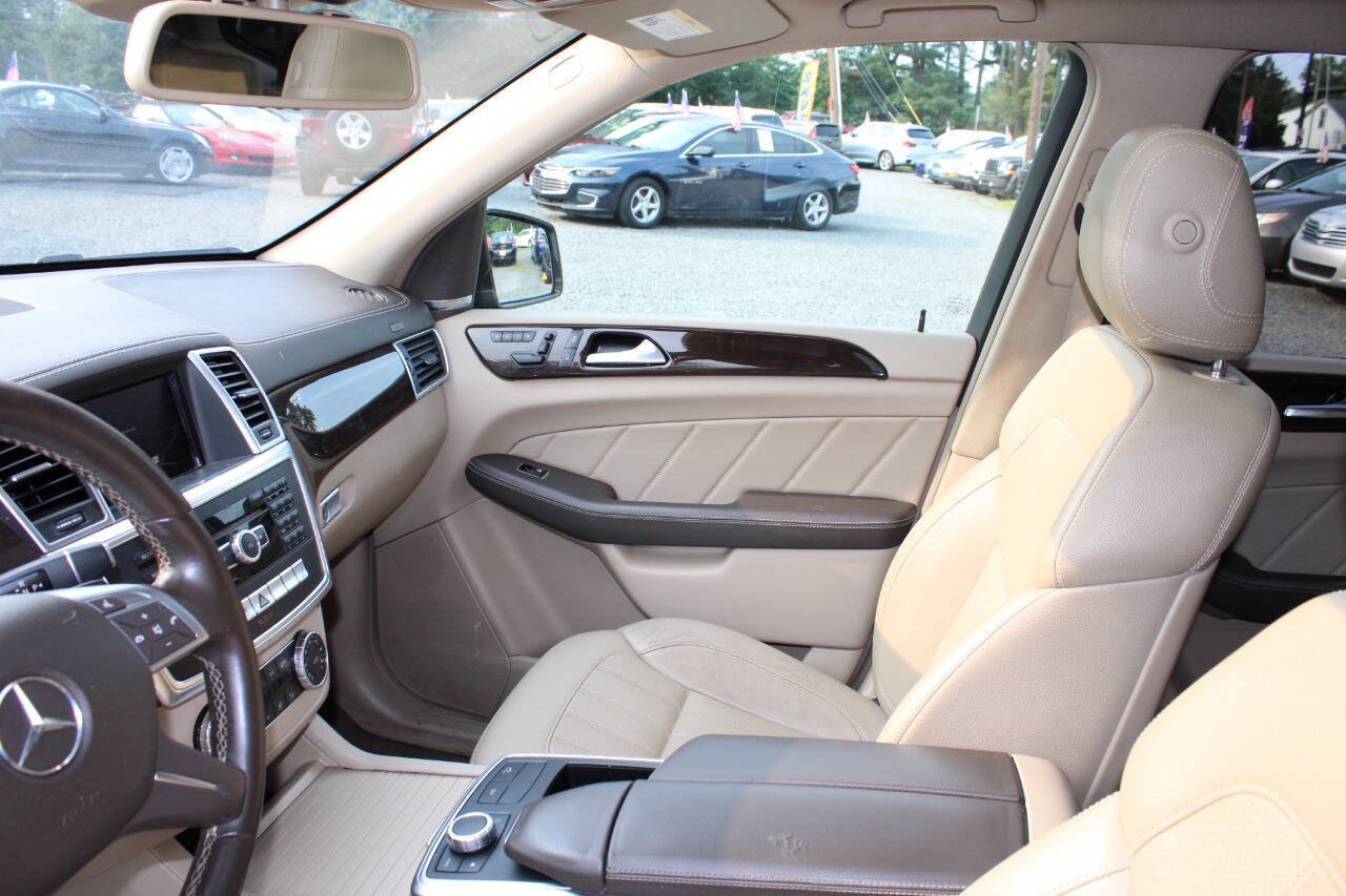 Used 2015 Mercedes-Benz GL 320 BlueTEC 4MATIC image 14
