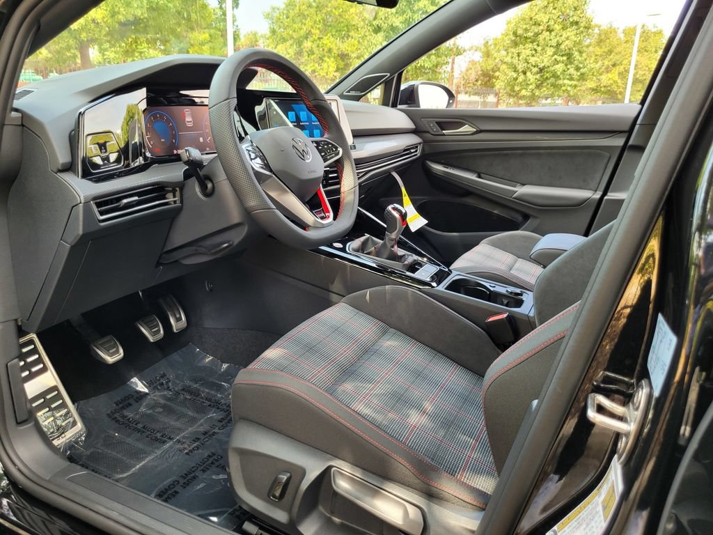 New 2024 Volkswagen GTI SE FWD image 10