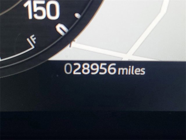 Used 2025 Land Rover Defender 110 S image 20