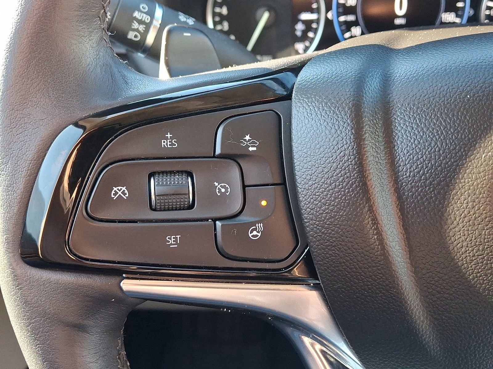 Used 2023 Buick Enclave Avenir w/ Avenir Technology Package image 24