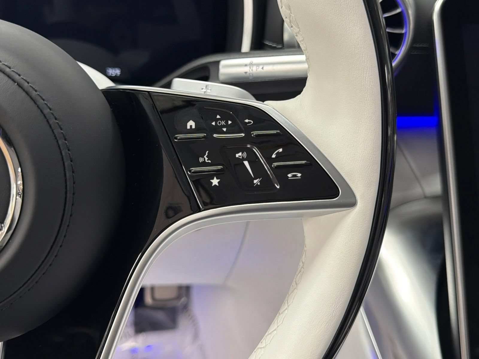 New 2026 Mercedes-Benz Maybach SL 680 image 18