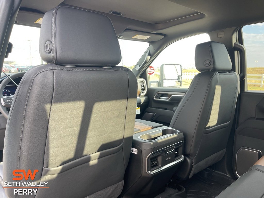 New 2026 Chevrolet Silverado 3500 High Country w/ Technology Package image 29