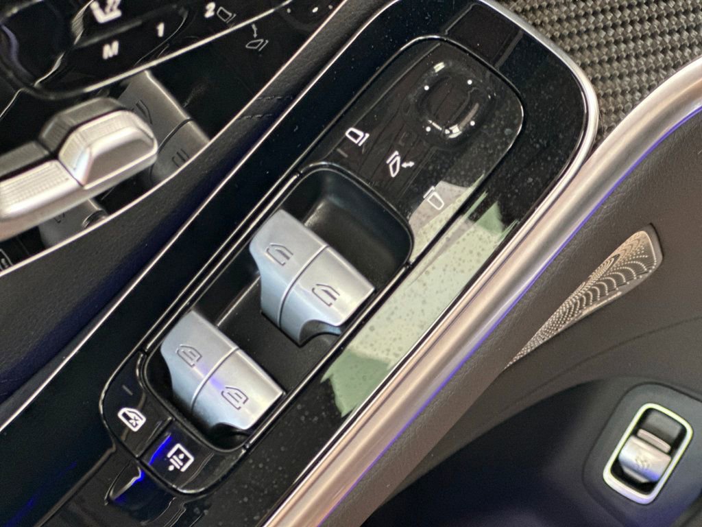 Used 2024 Mercedes-Benz S 63 AMG S image 32