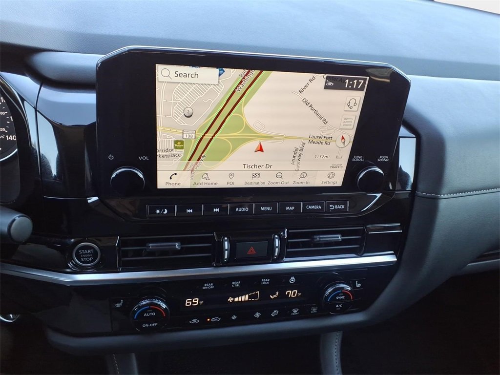 Used 2024 Nissan Pathfinder SL image 18