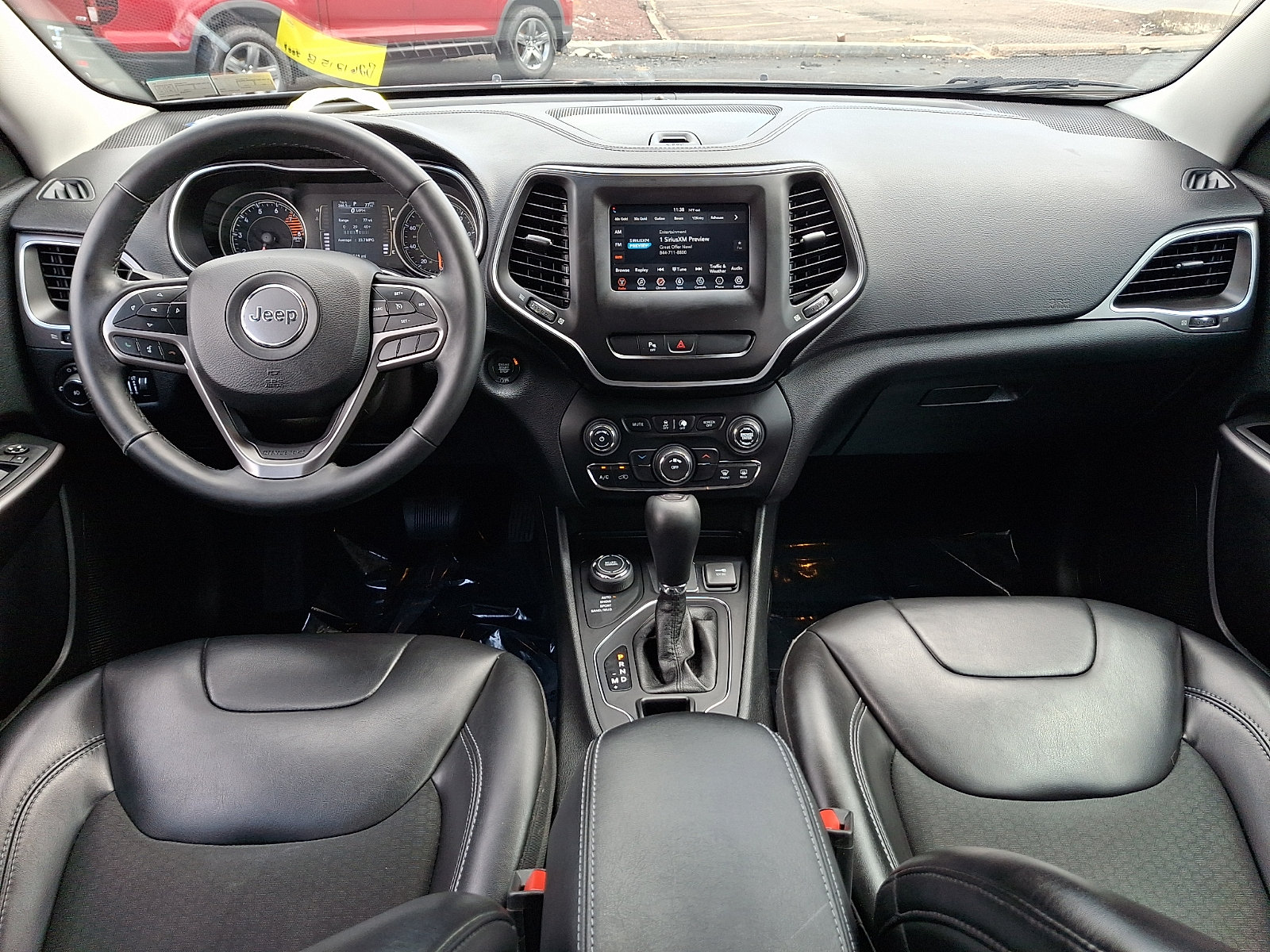 Used 2019 Jeep Cherokee Latitude Plus w/ Cold Weather Group AWD/4WD image 11