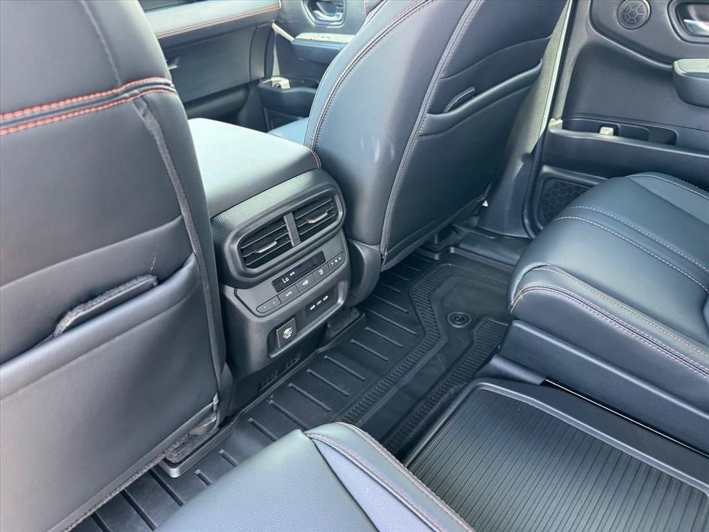 Used 2025 Honda Pilot TrailSport image 16