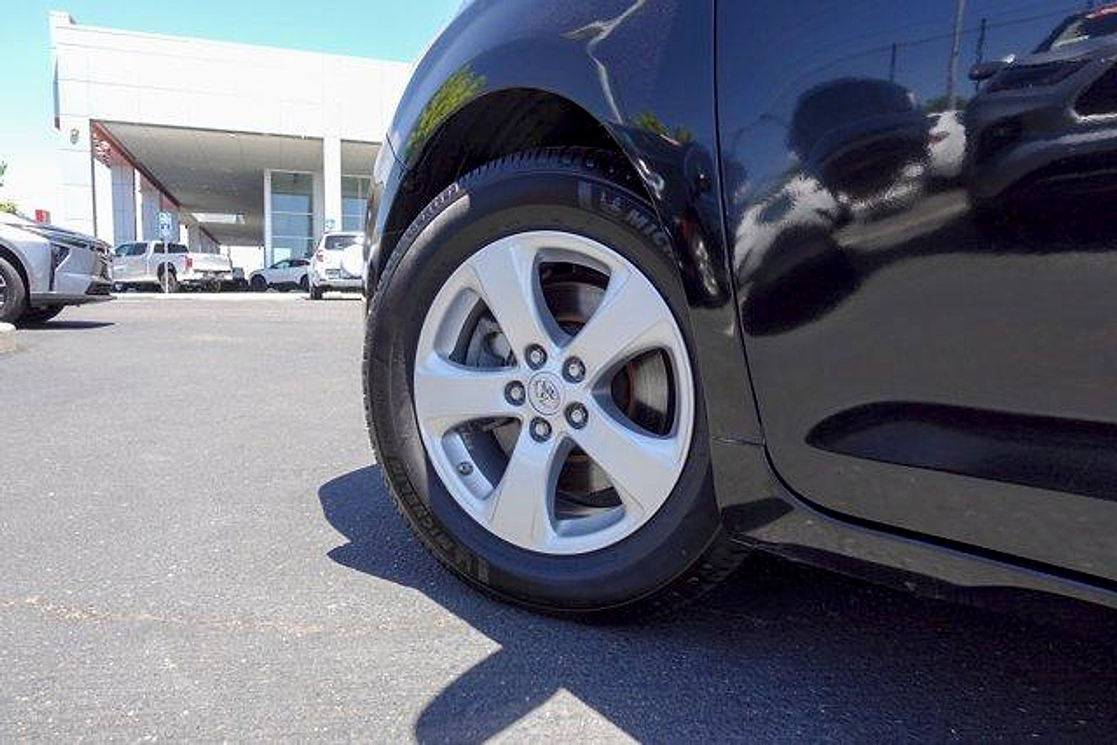 Used 2015 Toyota Sienna LE FWD image 9