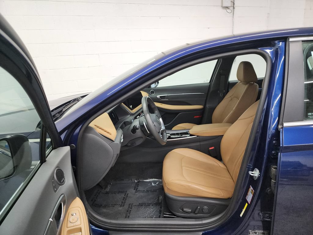 Used 2021 Hyundai Sonata Limited FWD image 12