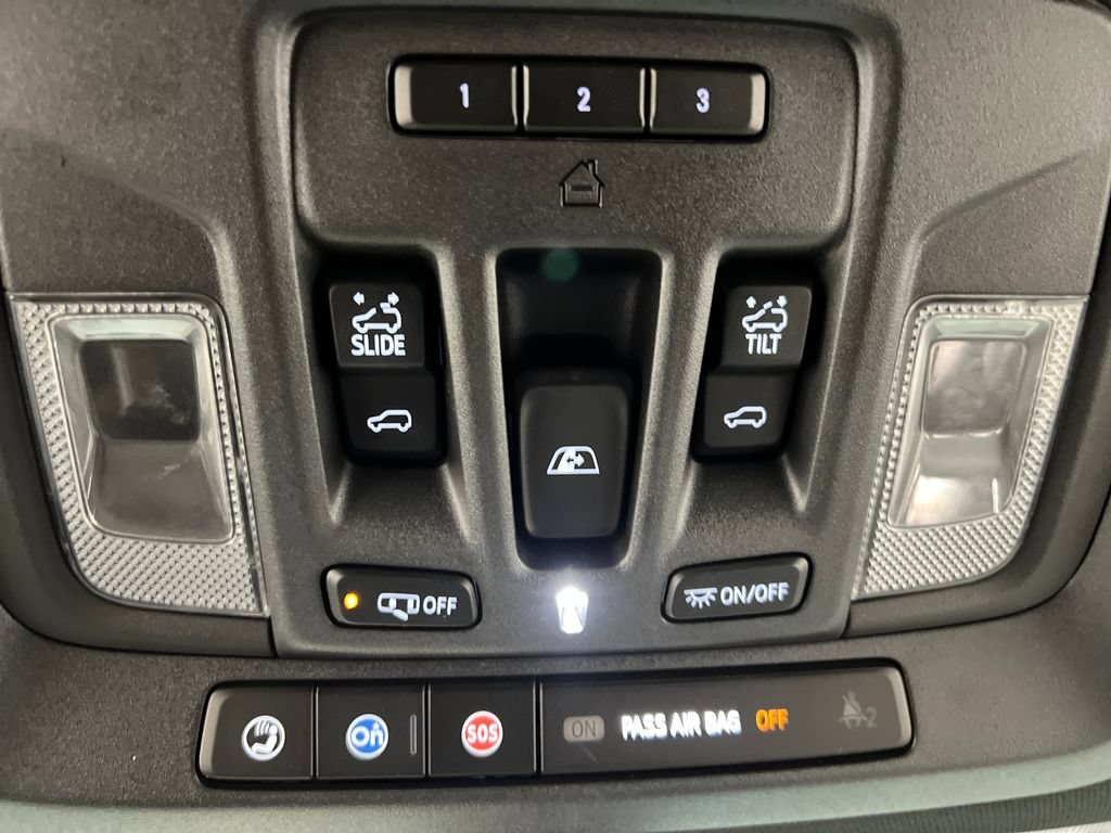 Used 2022 GMC Sierra 2500 AT4 w/ AT4 Preferred Package AWD/4WD image 69